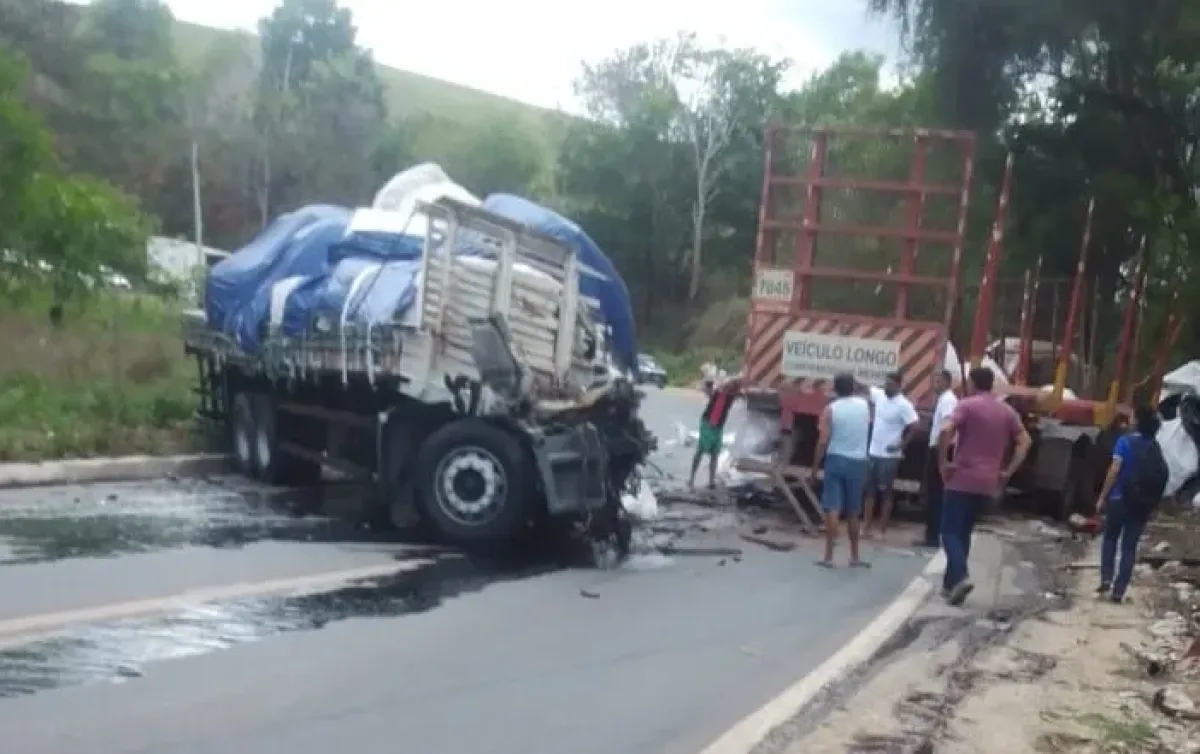 Br Duas Pessoas Morrem Em Grave Acidente Entre Itabela E