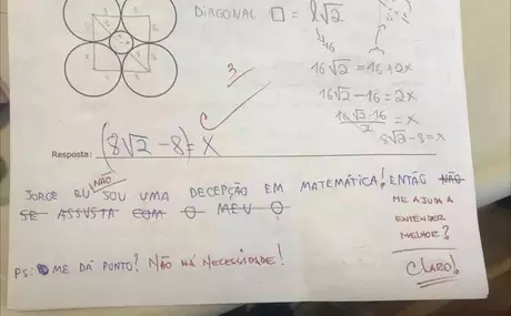 Jovem compartilhou no Twitter a foto da prova em que a amiga assumiu ter dificuldades. Jovem compartilhou no Twitter a foto da prova em que a amiga assumiu ter dificuldades.