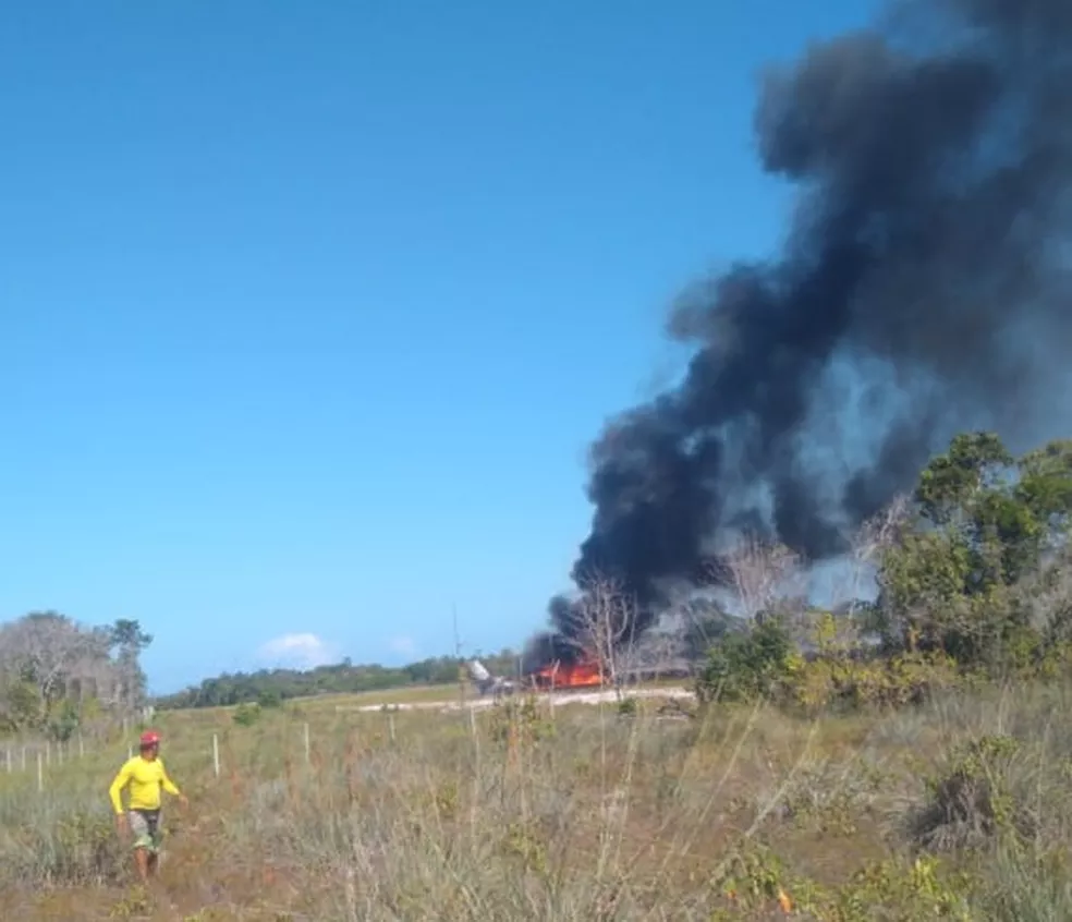Aeronave caiu em Maraú, na Bahia — Foto: Dudu Face/Camamu Noticias Aeronave caiu em Maraú, na Bahia — Foto: Dudu Face/Camamu Noticias