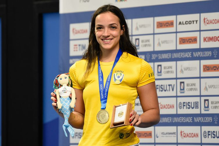 10/07/2019 Nápoles/Itália. Universíade Nápoli 2019. Piscina Scandone. Natação 
Jhennifer Alves conquista ouro.  Foto: Saulo Cruz/CBDU