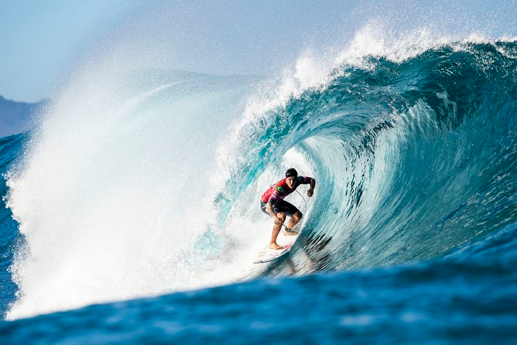 OAHU, UNITED STATES - DECEMBER 10: Two-time WSL Champion Gabriel Medina of Brazil advances directly to Round 3 of the 2019 Billabong Pipe Masters after winning Heat 5 of Round 1 at Pipeline on December 10, 2019 in Oahu, United States. (Photo by