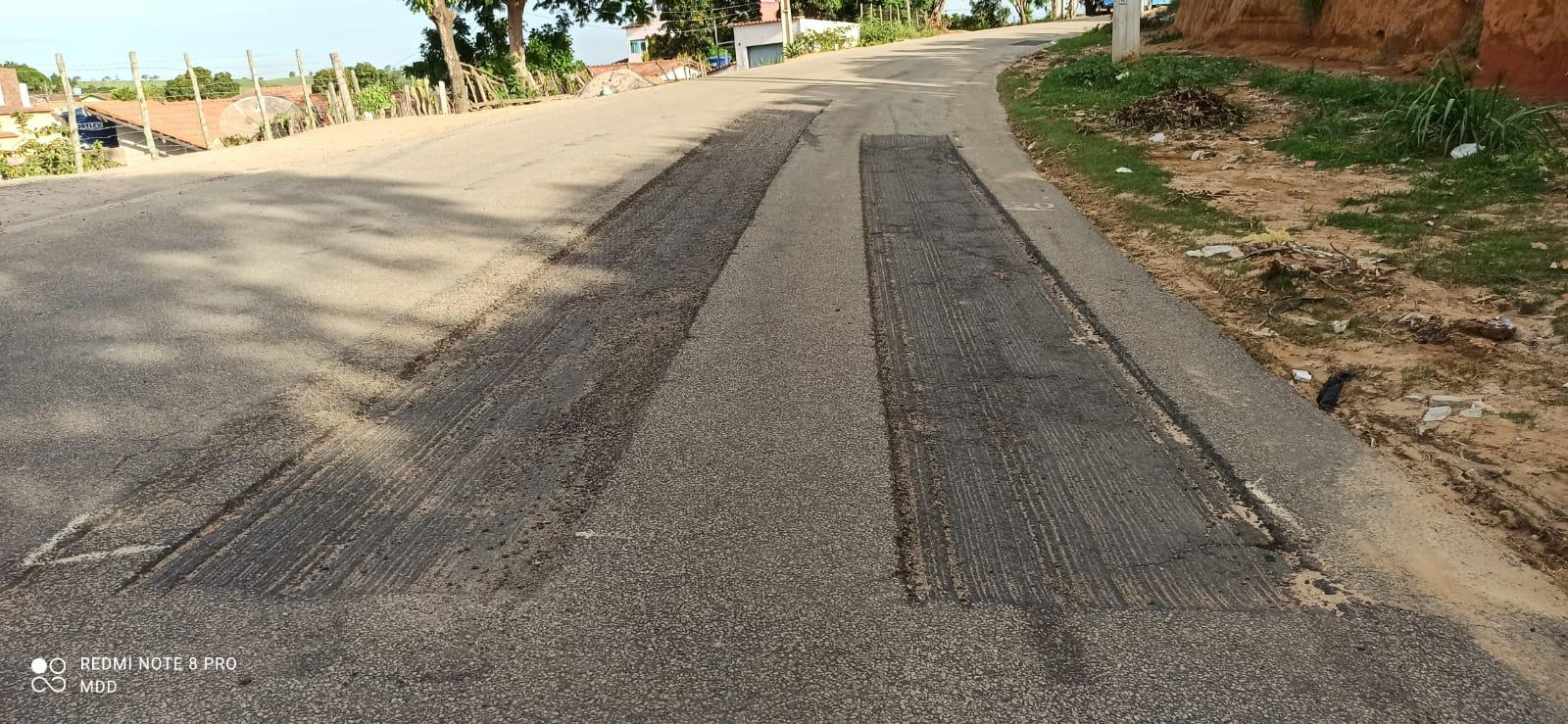 Empresa responsável por obras na BA-290 é alvo de críticas por parte de condutores