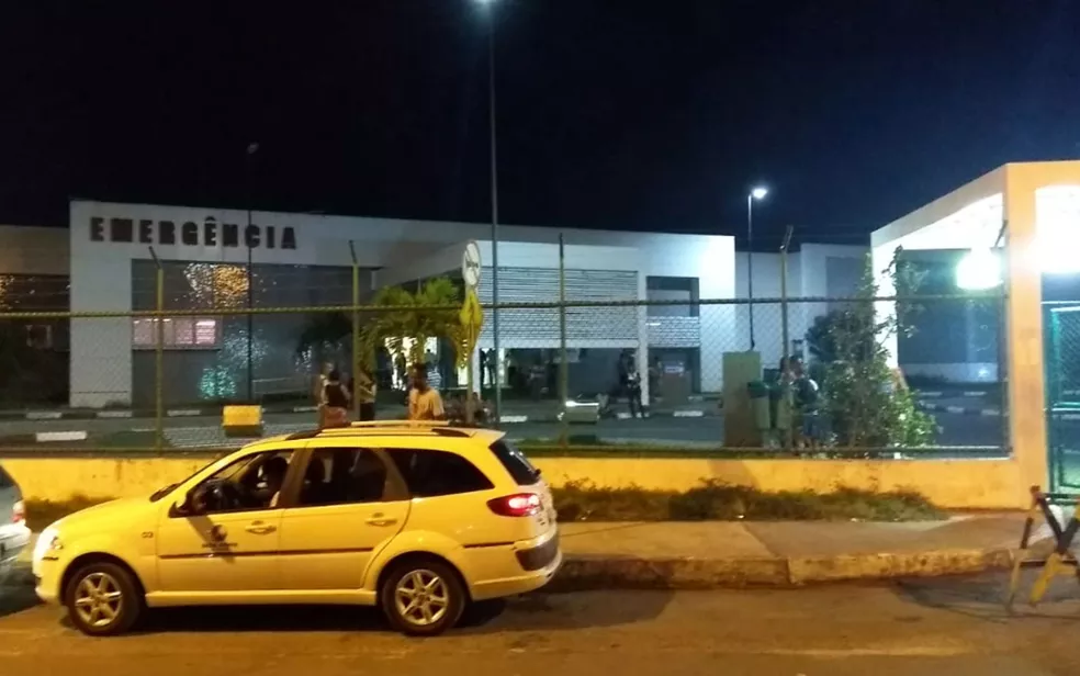 Criança foi socorrida para o Hospital do Subúrbio, em Salvador, mas não resistiu aos ferimentos — Foto: Ramon Ferraz/TV Bahia Criança foi socorrida para o Hospital do Subúrbio, em Salvador, mas não resistiu aos ferimentos — Foto: Ramon Ferraz/TV Bahia