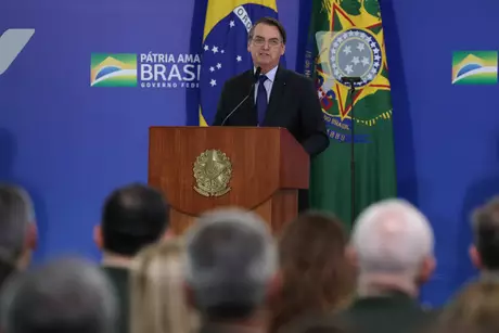 Palavras do Presidente da República, Jair Bolsonaro, na Cerimônia de cumprimentos aos Oficiais-Generais recém- promovidos e e entrega da Medalha da Vitória e da Medalha Militar Palavras do Presidente da República, Jair Bolsonaro, na Cerimônia de cumprimentos aos Oficiais-Generais recém- promovidos e e entrega da Medalha da Vitória e da Medalha Militar