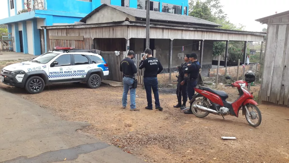 Criança morre após ser espancada em Ariquemes — Foto: Rinaldo Moreira/G1 Criança morre após ser espancada em Ariquemes — Foto: Rinaldo Moreira/G1