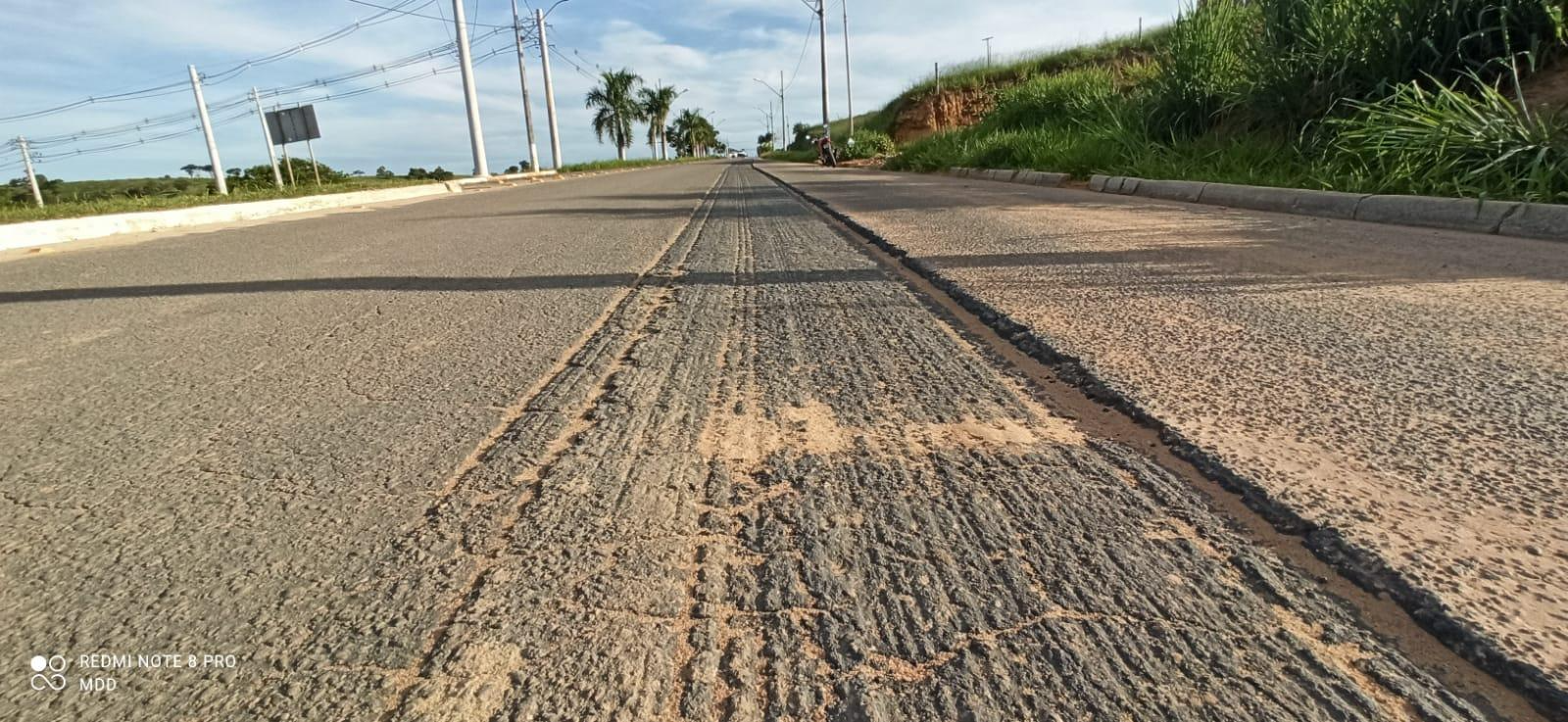 Empresa responsável por obras na BA-290 é alvo de críticas por parte de condutores