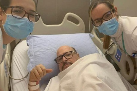 Cantor passou por transplante de medula óssea 