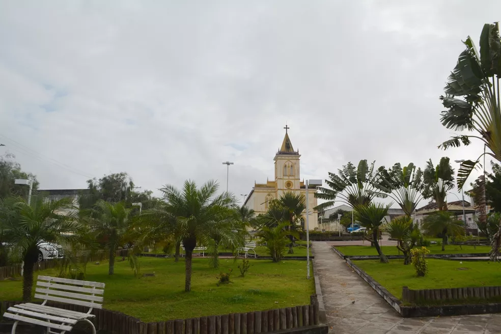 Cidade de Castro Alves, na Bahia, vazia após tremor de terra na manhã deste domingo (30) — Foto: Leandro Alves/Blog Bahia10