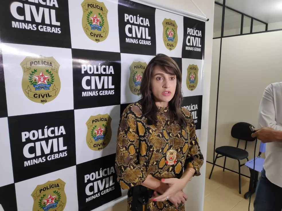 Delegada Ana Cristina Marques Bernardes deu detalhes das investigações que levaram à prisão do pastor. Outras possíveis vítimas estão sendo ouvidas — Foto: Gabriela Almeida/G1 Delegada Ana Cristina Marques Bernardes deu detalhes das investigações que levaram à prisão do pastor. Outras possíveis vítimas estão sendo ouvidas — Foto: Gabriela Almeida/G1
