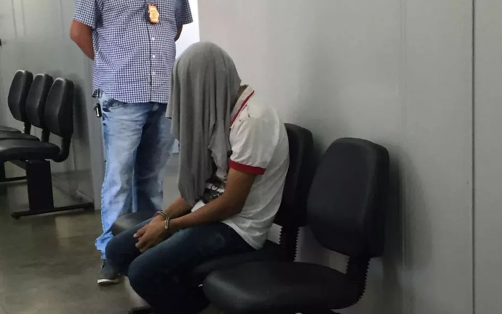 Técnico em enfermagem que se entregou suspeito de estuprar paciente de 21 anos na UTI do Hospital Goiânia Leste Goiás — Foto: Polícia Civil/Divulgação Técnico em enfermagem que se entregou suspeito de estuprar paciente de 21 anos na UTI do Hospital Goiânia Leste Goiás — Foto: Polícia Civil/Divulgação