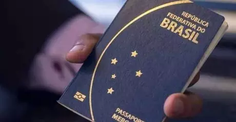 Bolsonaro excluirá brasão do Mercosul do passaporte do Brasil Bolsonaro excluirá brasão do Mercosul do passaporte do Brasil