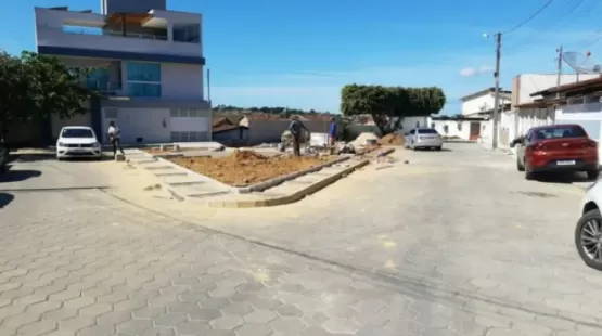 Prefeitura de Itamaraju toca projeto de praça para atrair esteticamente o bairro Avenida