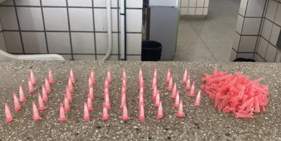 PM apreende pinos de cocaína em Teixeira de Freitas. Traficante fugiu