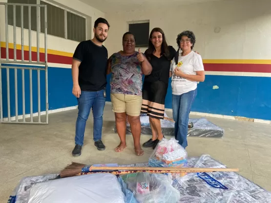 Prefeitura de Medeiros Neto realiza entrega de kits para a população em mais uma ação da Assistência Social