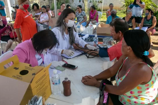 Prefeito de Teixeira ouve demandas da população da comunidade de Santo Antônio no projeto Prefeitura No Seu Bairro