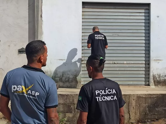 Homem é morto a tiros na porta de um bar no Colina Verde