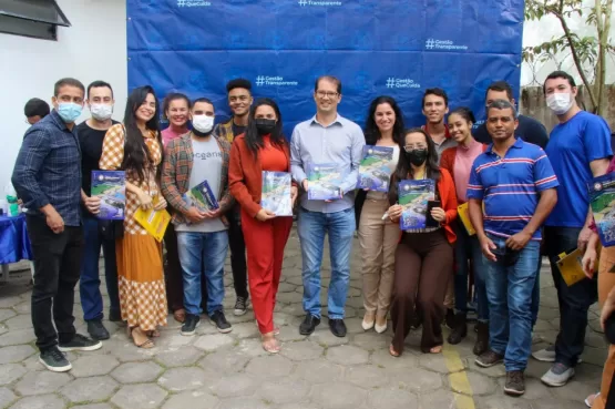  Aqui Tem Obra Por Todo Lado - Revista oficial da Prefeitura de Teixeira de Freitas é lançada nesta terça-feria (14)