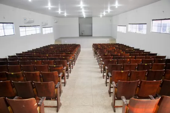 Prefeitura de Teixeira de Freitas entrega as  Escolas, Municipal São Lourenço e Solidariedade completamente reformadas