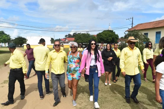 Prefeito Silvio Ramalho entrega várias obras a moradores de Ponta de Areia