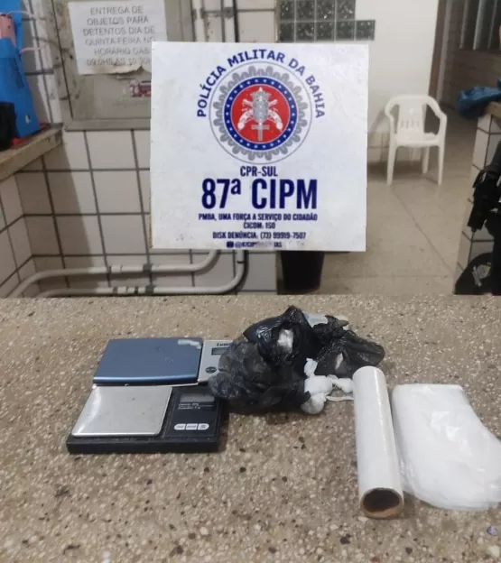 PM apreende cocaína em  Teixeira de Freitas; Suspeito fugiu ao ver guarnição