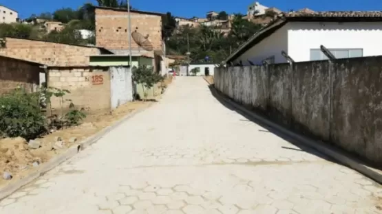 Governo Municipal leva obras estruturantes para ruas do bairro de Fátima em Itamaraju