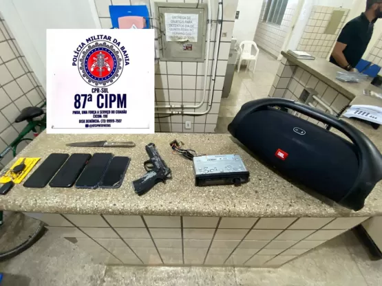 PM prende em Teixeira de Freitas homens com carro roubado em São Mateus-ES
