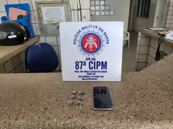 PM apreende menor com maconha em Teixeira de Freitas