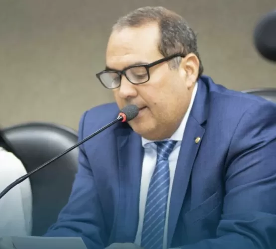 Sandro Régis cobra redução do ICMS sobre os combustíveis: 