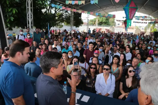 Prefeita Luciana acompanhada do deputado Robinho recepcionam ACM Neto e comitiva