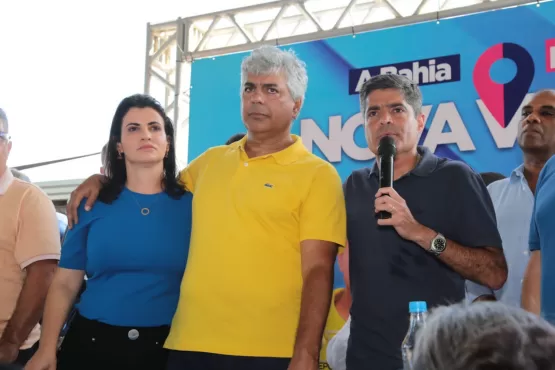 Prefeita Luciana acompanhada do deputado Robinho recepcionam ACM Neto e comitiva