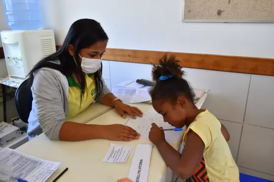 Moradores de Juerana recebem atendimentos oftalmológicos, de especialidades de saúde e serviços sociais