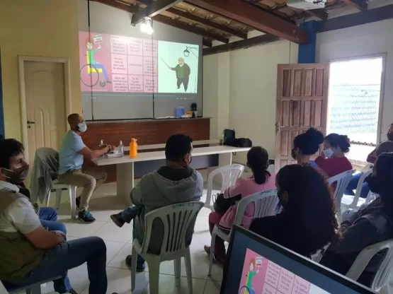 Prefeitura de Teixeira de Freitas promove formação para profissionais do transporte escolar