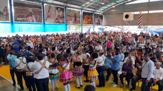 Prefeito Robertinho recepciona ACM Neto e apresenta seus futuros candidatos à população de Mucuri