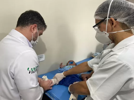 Medeiros Neto: saúde tem avanços com atual gestão e garante agilidade em cirurgia ortopédica e vários atendimentos