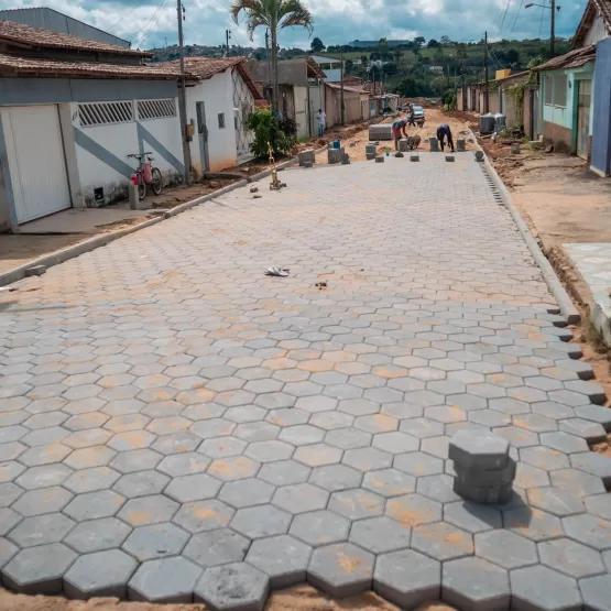 Calçamento leva melhorias e qualidade de vida para os moradores do Várzea Alegre, em Itamaraju