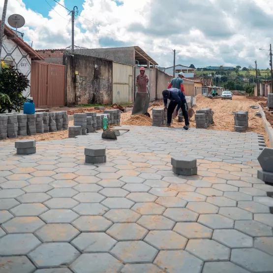 Calçamento leva melhorias e qualidade de vida para os moradores do Várzea Alegre, em Itamaraju