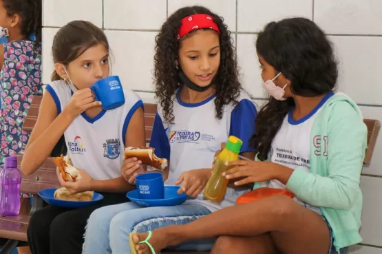 Prefeitura oferta variedade de merenda na Escola Municipal Jesuíno Martins de Souza, em Cachoeira do Mato