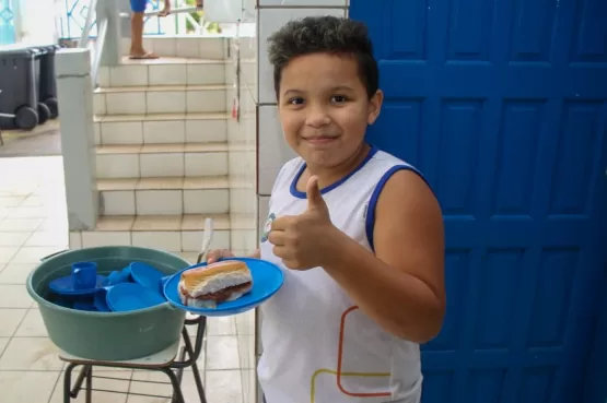 Prefeitura oferta variedade de merenda na Escola Municipal Jesuíno Martins de Souza, em Cachoeira do Mato