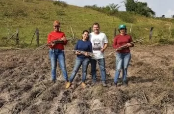 Prefeitura de Teixeira implementa mais uma unidade demonstrativa do PAT da Mandiocultura