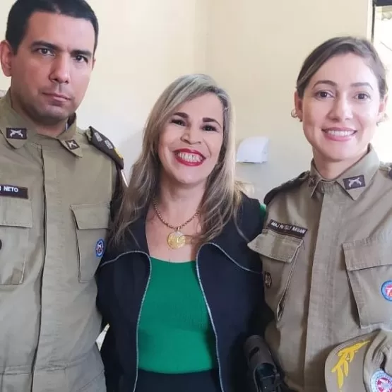 13º BEIC realiza cerimônia de Aposição de Luvas para os novos graduados  da PM