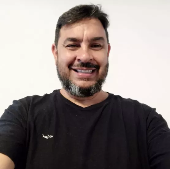 Câmera registra momento em que apoiador de Bolsonaro invade festa e mata guarda municipal que era tesoureiro do PT
