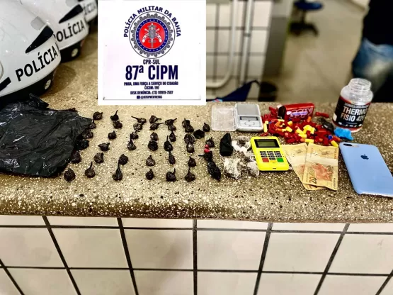 PM prende suspeito de envolvimento com o tráfico de drogas com cocaína, maconha e máquina de cartão de crédito