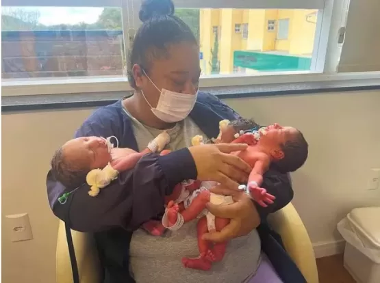 10 meses após ter gêmeos, mulher dá à luz trigêmeos em SC