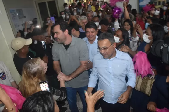 Prefeito Marcelo Angênica apresenta Adolfo Viana e Tiago Correia como seus pré candidatos a deputados 