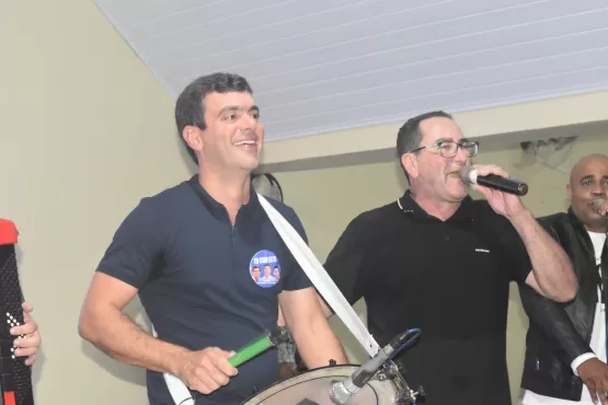 Prefeito Marcelo Angênica apresenta Adolfo Viana e Tiago Correia como seus pré candidatos a deputados 