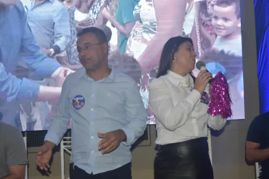 Prefeito Marcelo Angênica apresenta Adolfo Viana e Tiago Correia como seus pré candidatos a deputados 