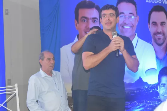 Prefeito Marcelo Angênica apresenta Adolfo Viana e Tiago Correia como seus pré candidatos a deputados 
