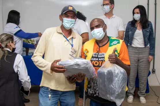 Agentes de Combate às Endemias – ACE recebem mais equipamentos de trabalho, em Teixeira