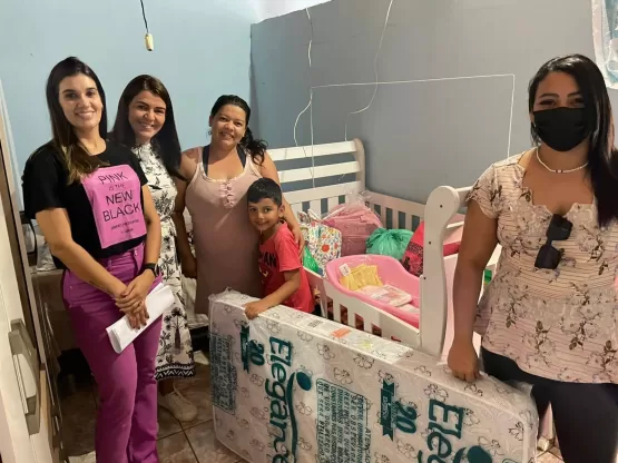 Medeiros Neto: Prefeitura realiza entrega de diversos kits para as mães e gestantes do programa Criança Feliz