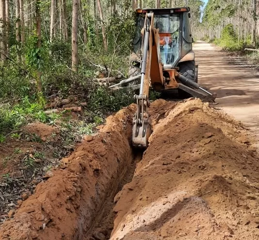 Prefeitura de Mucuri leva rede de abastecimento de água a comunidade Rio do Sul